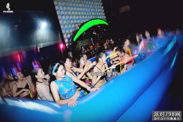 昆山菲芘酒吧 SUMMER BUBBLE PARTY#夏日比基尼泳池派对#
