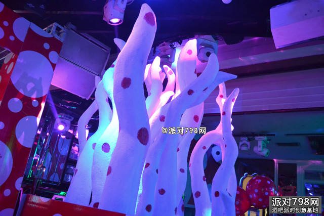 苏苏潮流音乐酒吧愚人节主题派对精彩现场！