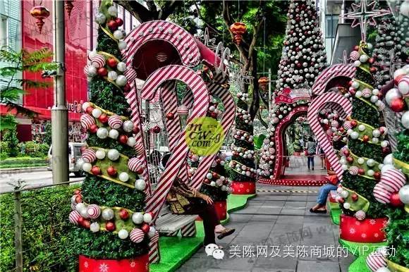 新加坡街头圣诞节商业气氛渐浓！