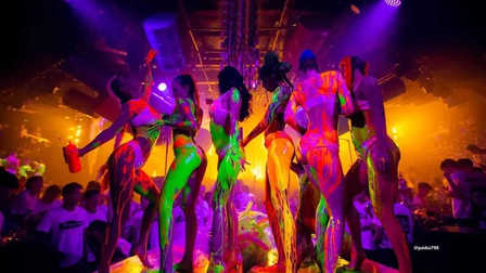 欧迪印象酒吧萤光主题派对  WOW！这个趴体好“色”！我好喜欢啊啊啊啊！