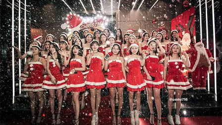 第一场雪伴随着蒙蒙细雨下起 极其的烂漫 唯美 AC Night Club深圳 圣诞节主题派对