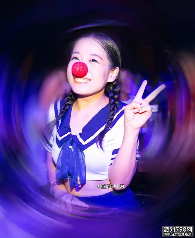 武汉维多莉亚酒吧 6/1 红鼻子节，欢笑童行 『派对回顾』